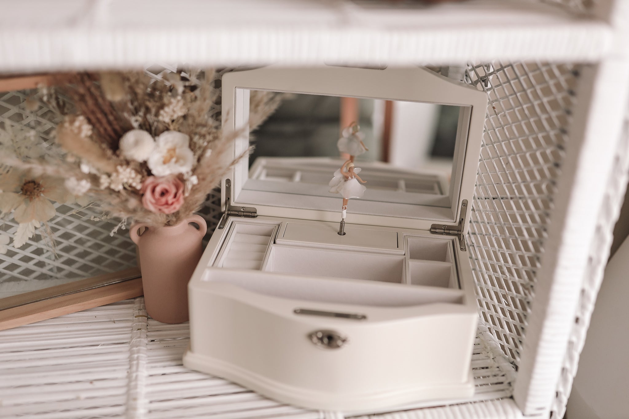 Luxe Musical Ballerina Jewellery Box - (Large)