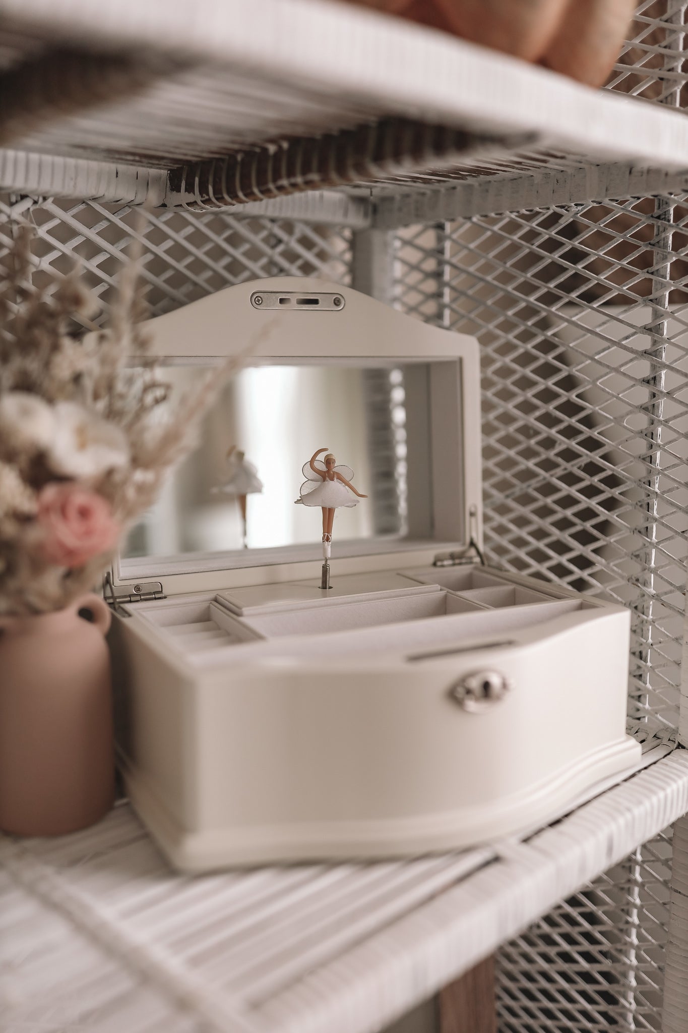 Luxe Musical Ballerina Jewellery Box - (Large)