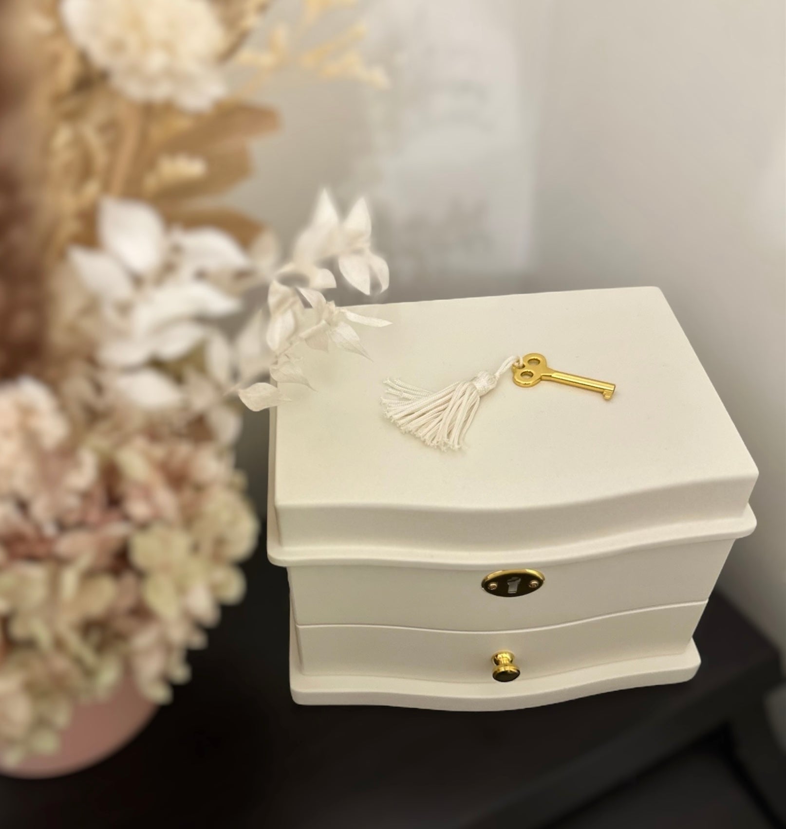 Lux Musical ballerina jewellery box with drawer