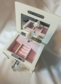 CLASSIC LUX MUSICAL BALLERINA JEWELLERY BOX