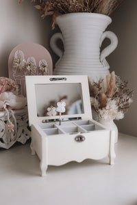 Classic Vintage-Inspired Musical Ballerina Jewellery Box