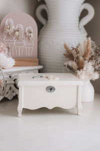 Classic Vintage-Inspired Musical Ballerina Jewellery Box