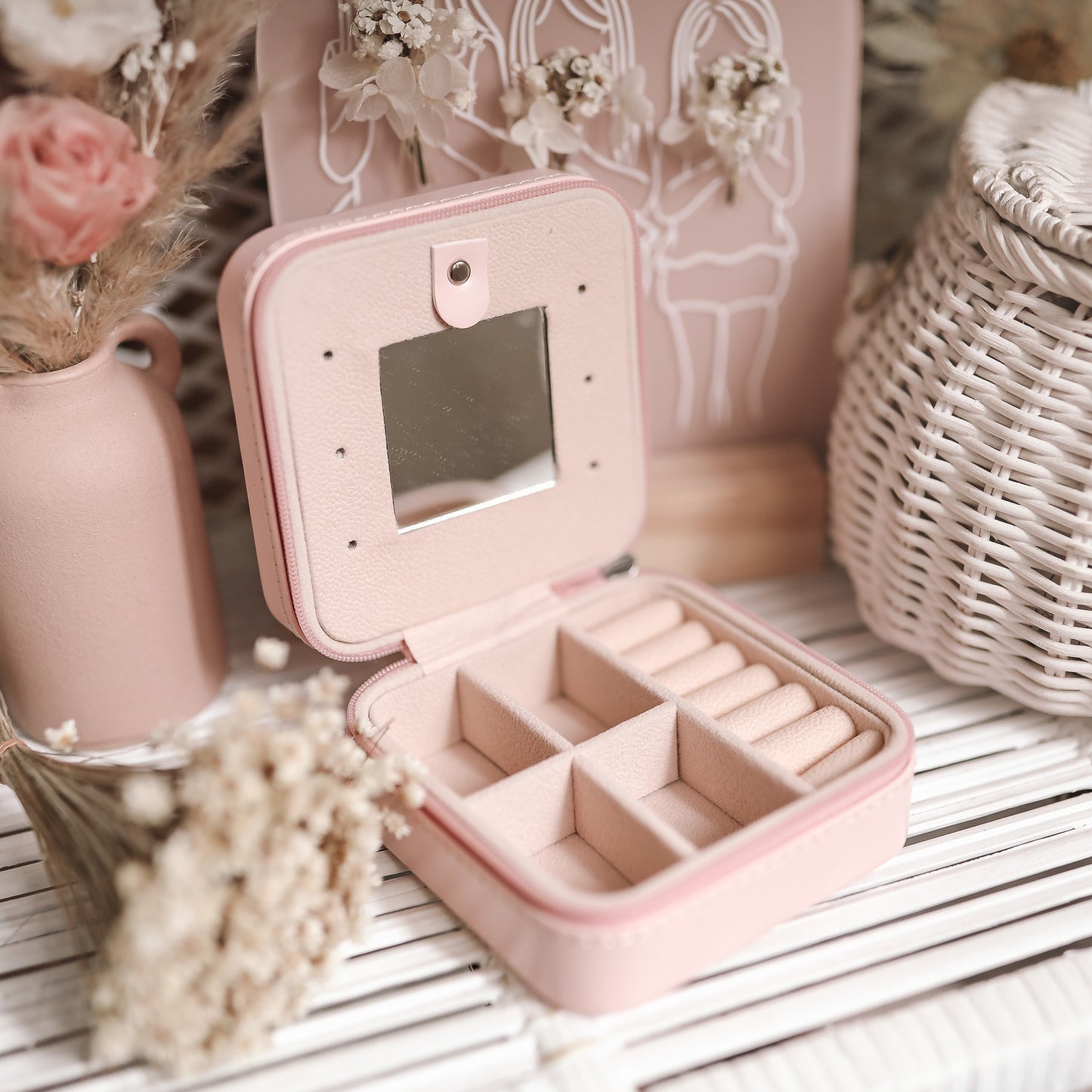 SQUARE JEWELLERY CASE - PINK